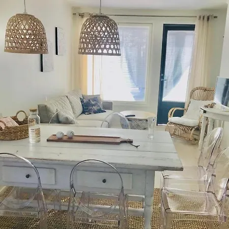 別荘 Kalajoen Hiekkasaerkaet Auringonsaede A1 カラヨキ