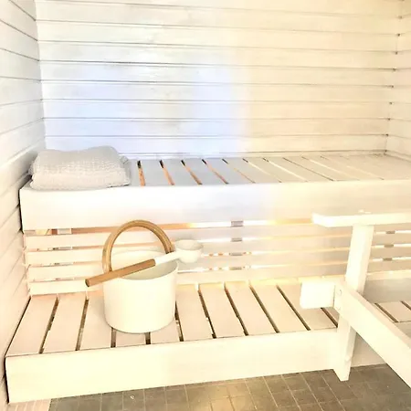 Kalajoen Hiekkasaerkaet Auringonsaede A1 別荘 *