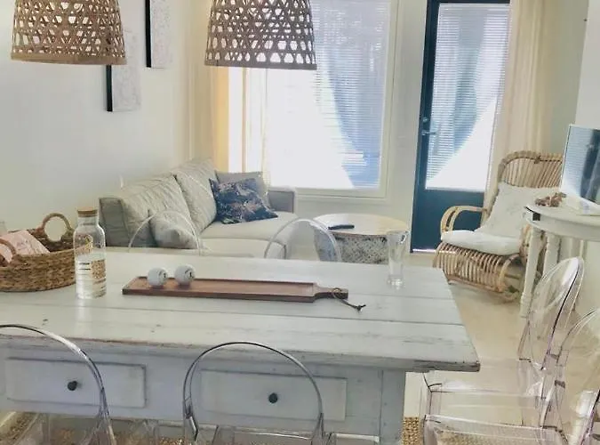 펜션 Kalajoen Hiekkasaerkaet Auringonsaede A1 칼라조키